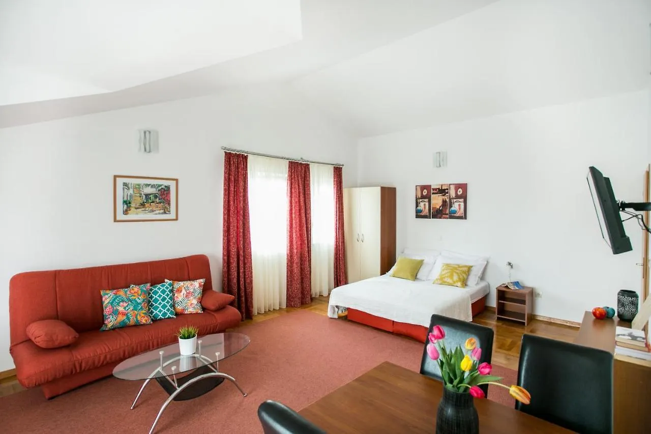 Apartments Bili Trogir Chorvatsko