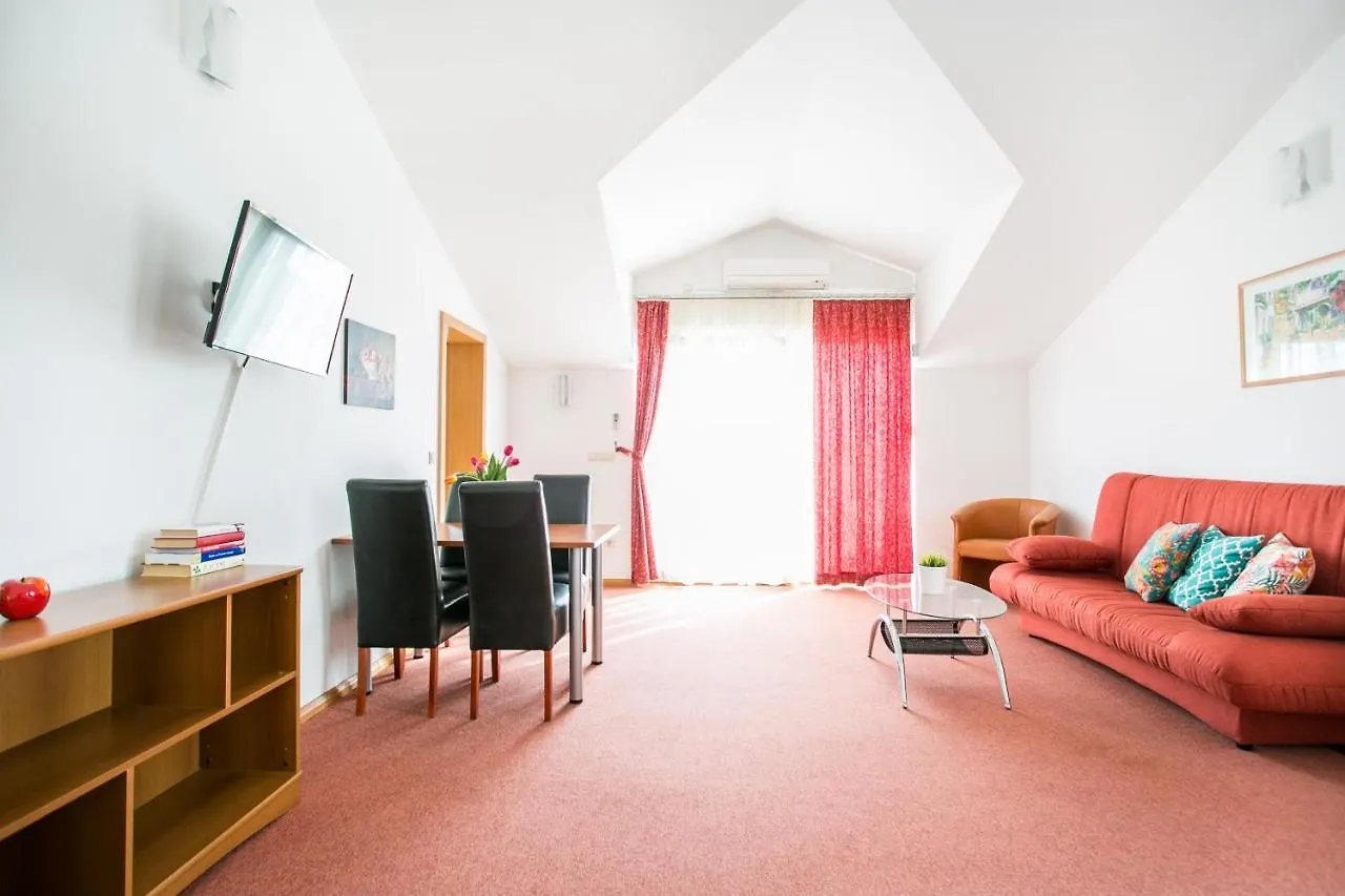 Apartments Bili Trogir