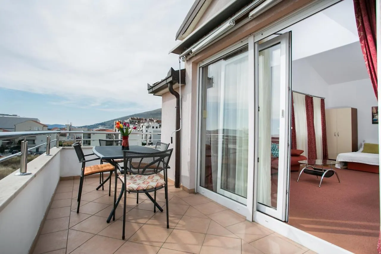 Apartments Bili Trogir